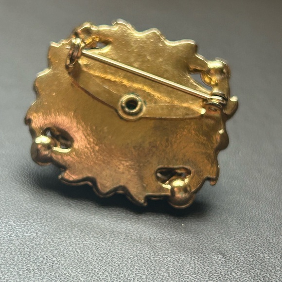 Vintage Green Cabochon Floral Brooch Pearl Halo Gold Tone Statement Estate Glam - Picture 6 of 13